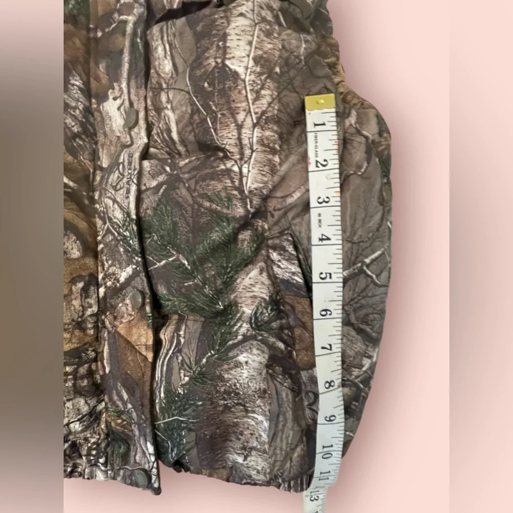 Realtree Vest - Picture 6 of 9